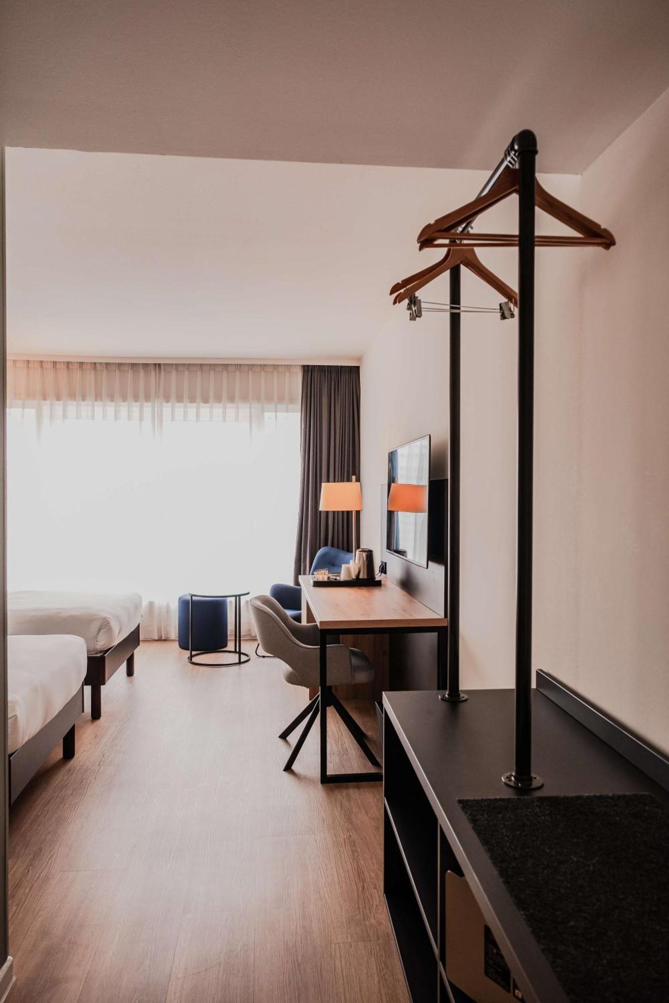 Van Der Valk Hotel Paris Cdg Airport Роаси ан Франс Екстериор снимка